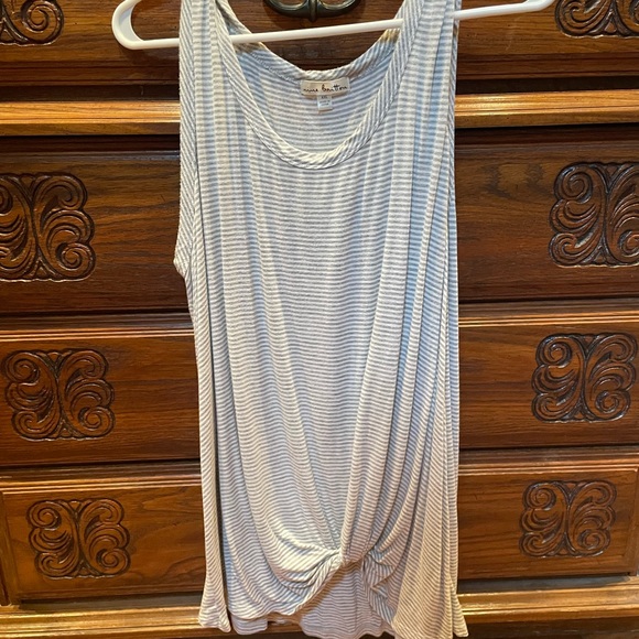 XL tank top - Picture 1 of 2